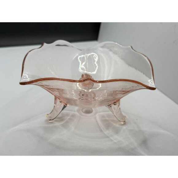 Lancaster Glass Co. “Petal Pink” Elegant Depression Glass Three-Toed Crimped Bow - Picture 4 of 10